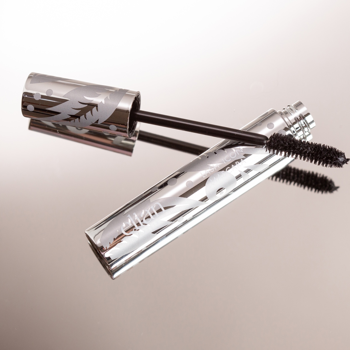 Тушь с эффектом накладных ресниц Lash Icon Mascara