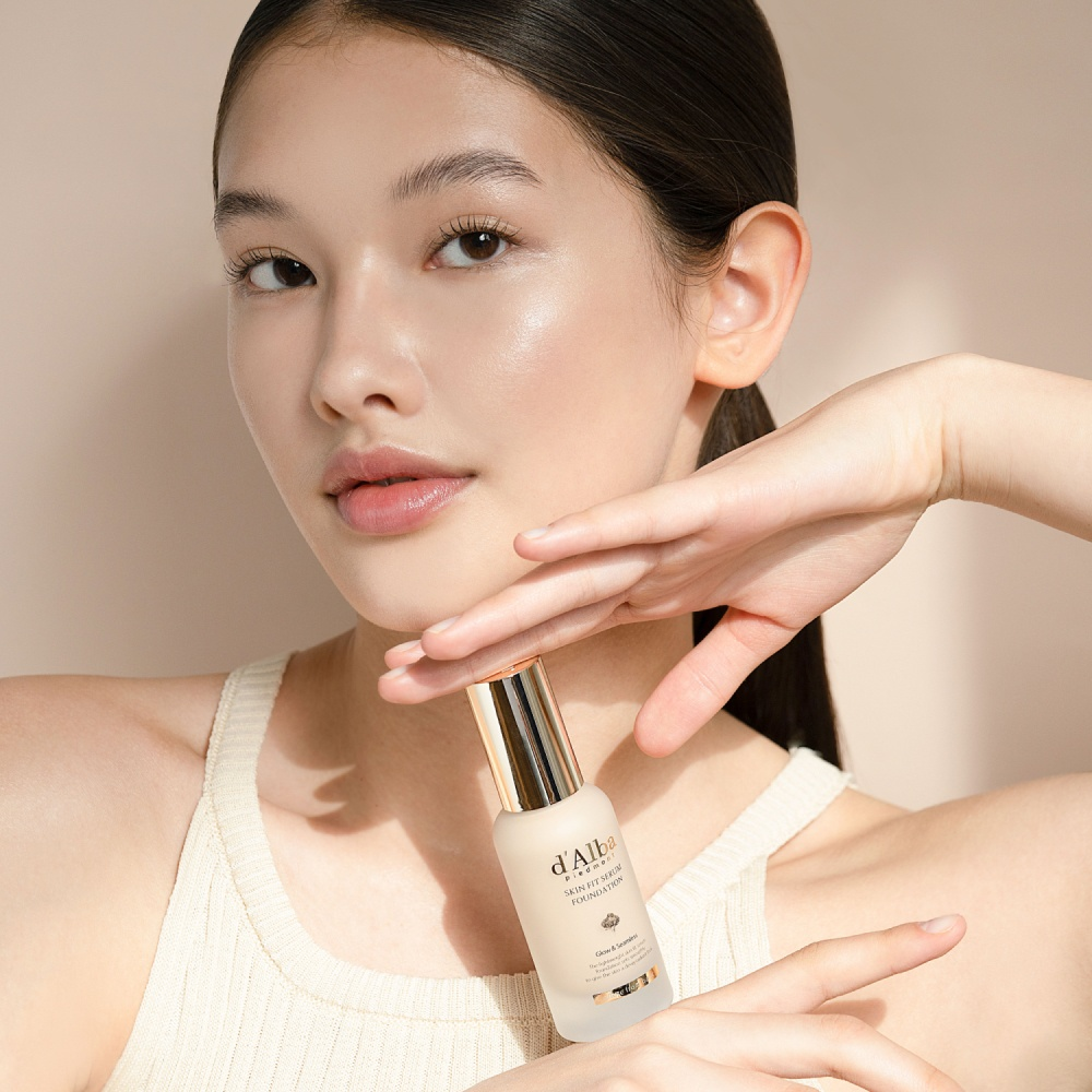 Тональная основа Skin Fit Serum Foundation 