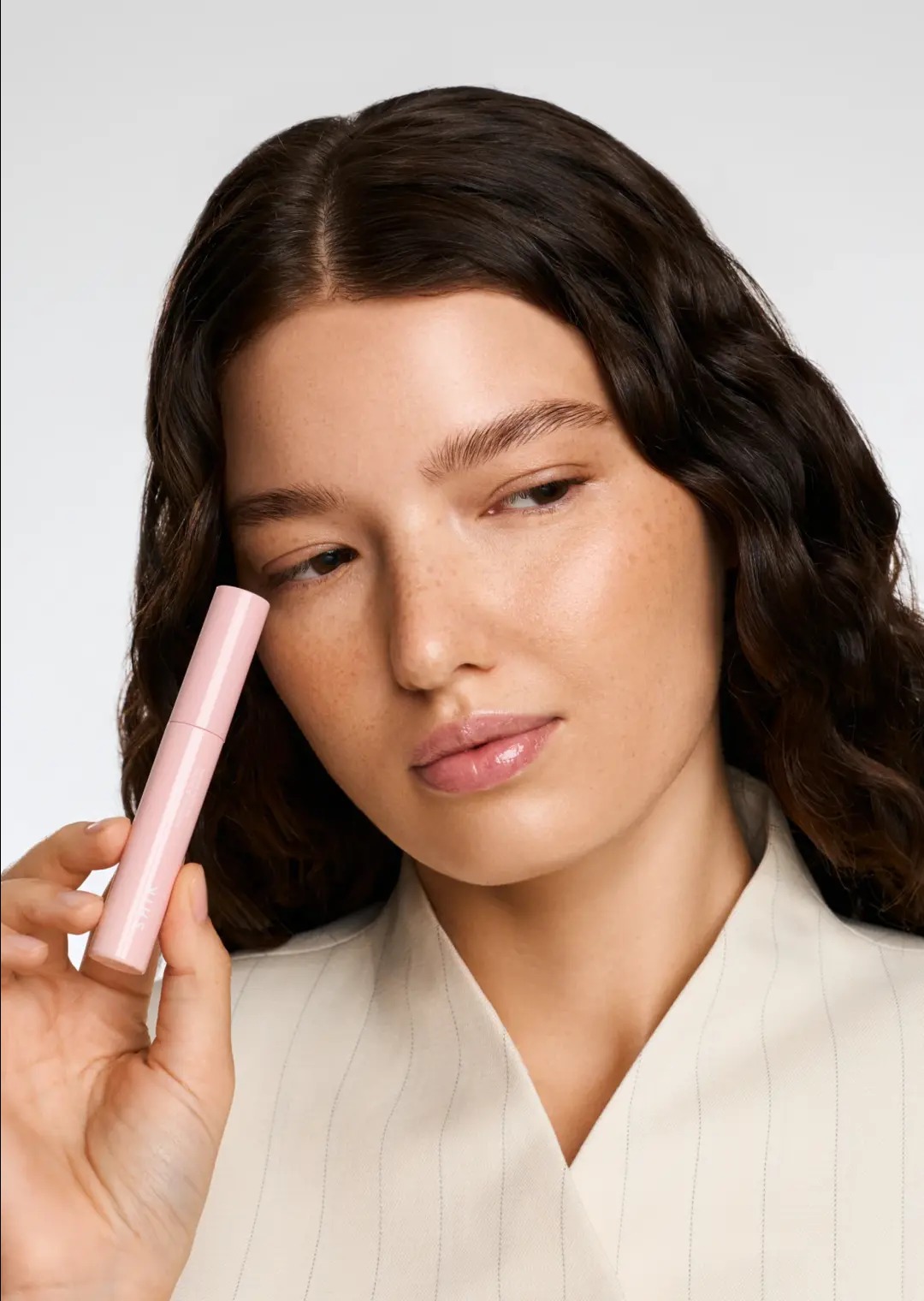 Сыворотка для бровей и ресниц фиксирующая купить в VISAGEHALL