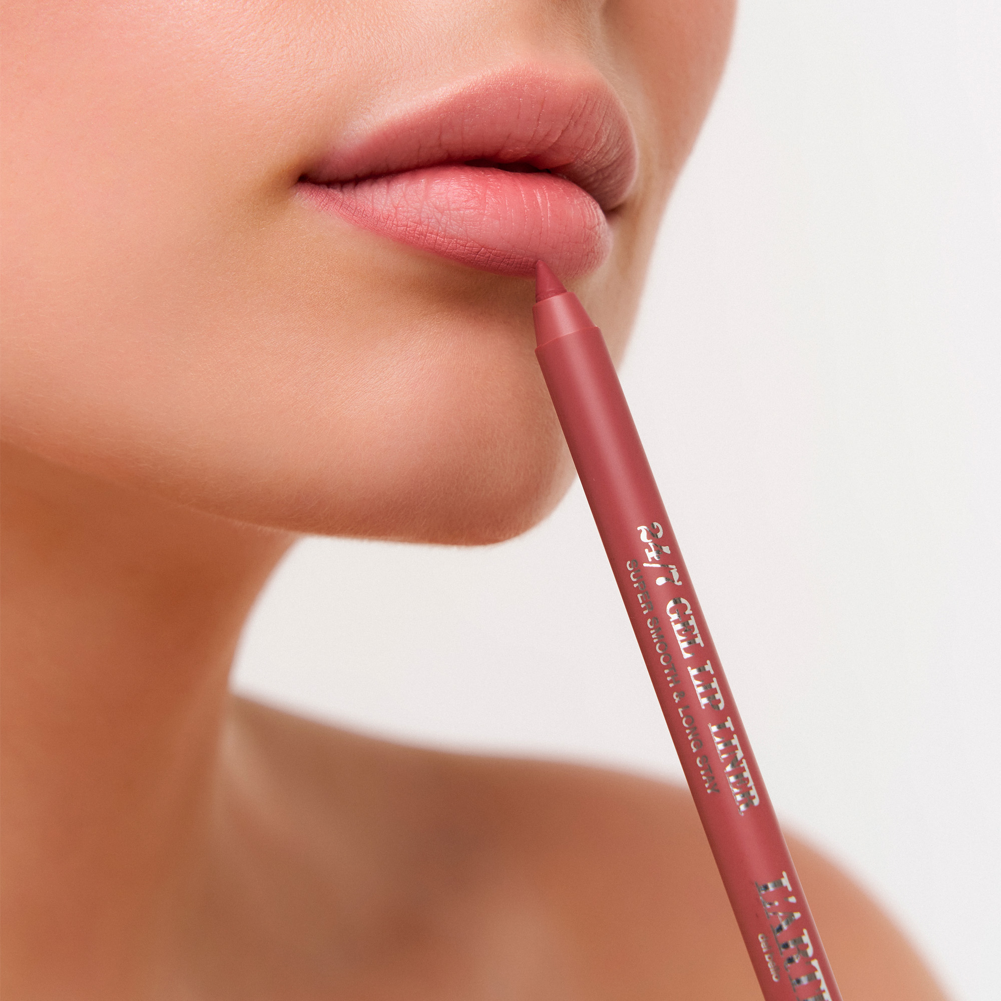 Карандаш для губ устойчивый гелевый Gel Lip Liner 24/7 