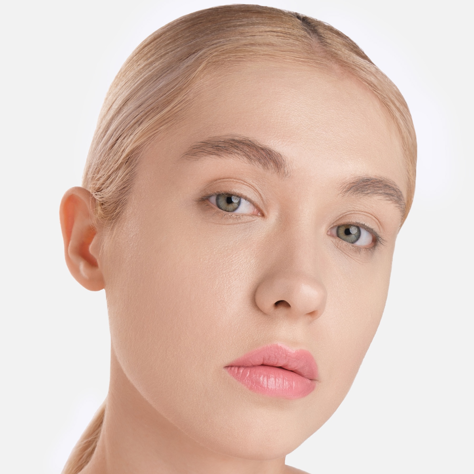 Помада для губ увлажняющая Perfect Color