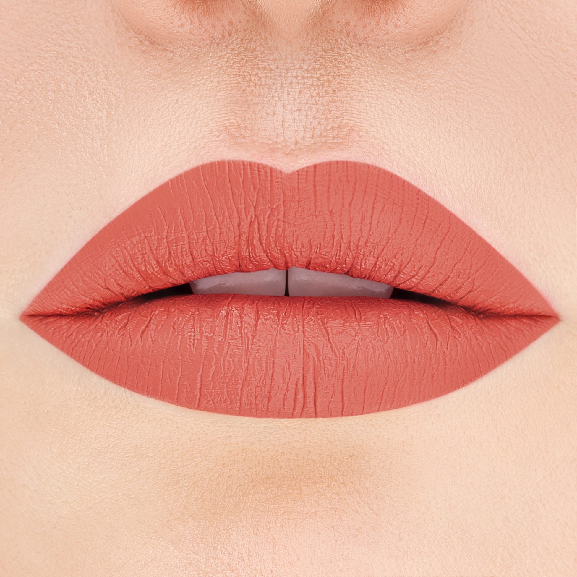 Помада для губ матовая Mattemoist Lipstick 