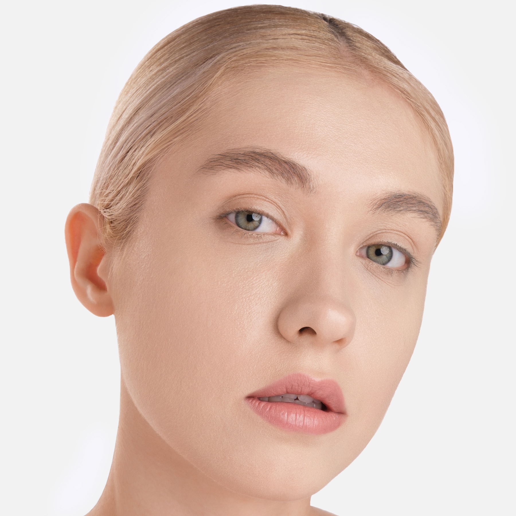 Помада для губ увлажняющая Perfect Color