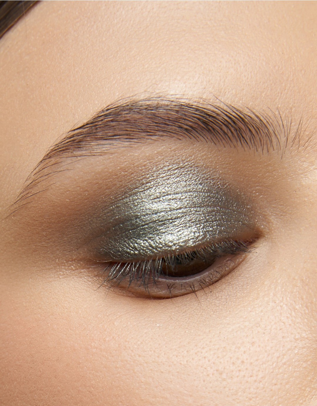 Тени-спарклы для век с влажным финишем Single Eyeshadow