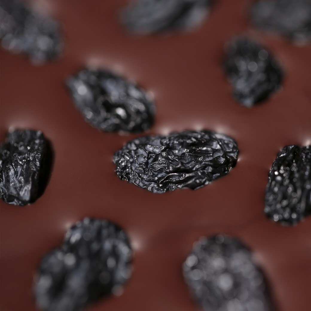 Шоколад горький Изюм 65% купить в VISAGEHALL