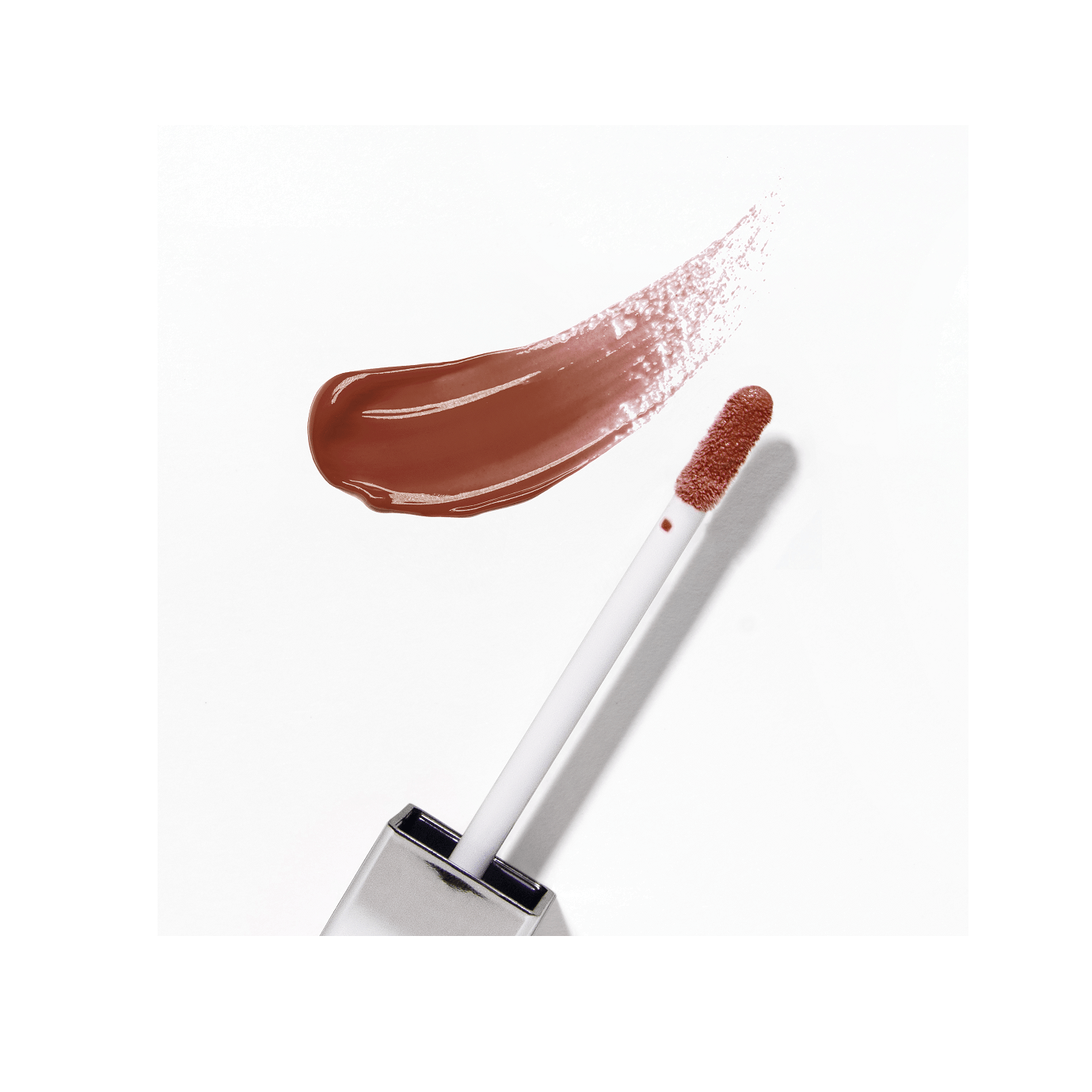 Блеск для губ легкий сияющий Color Salute Light Weight Lip Glaze