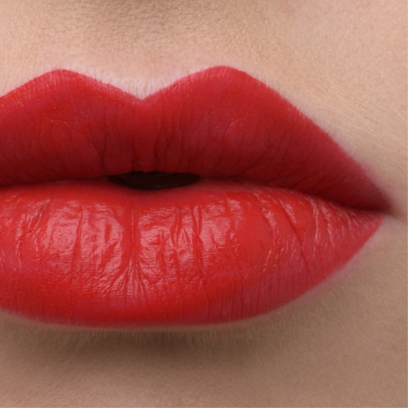 Помада матовая Magic Matte