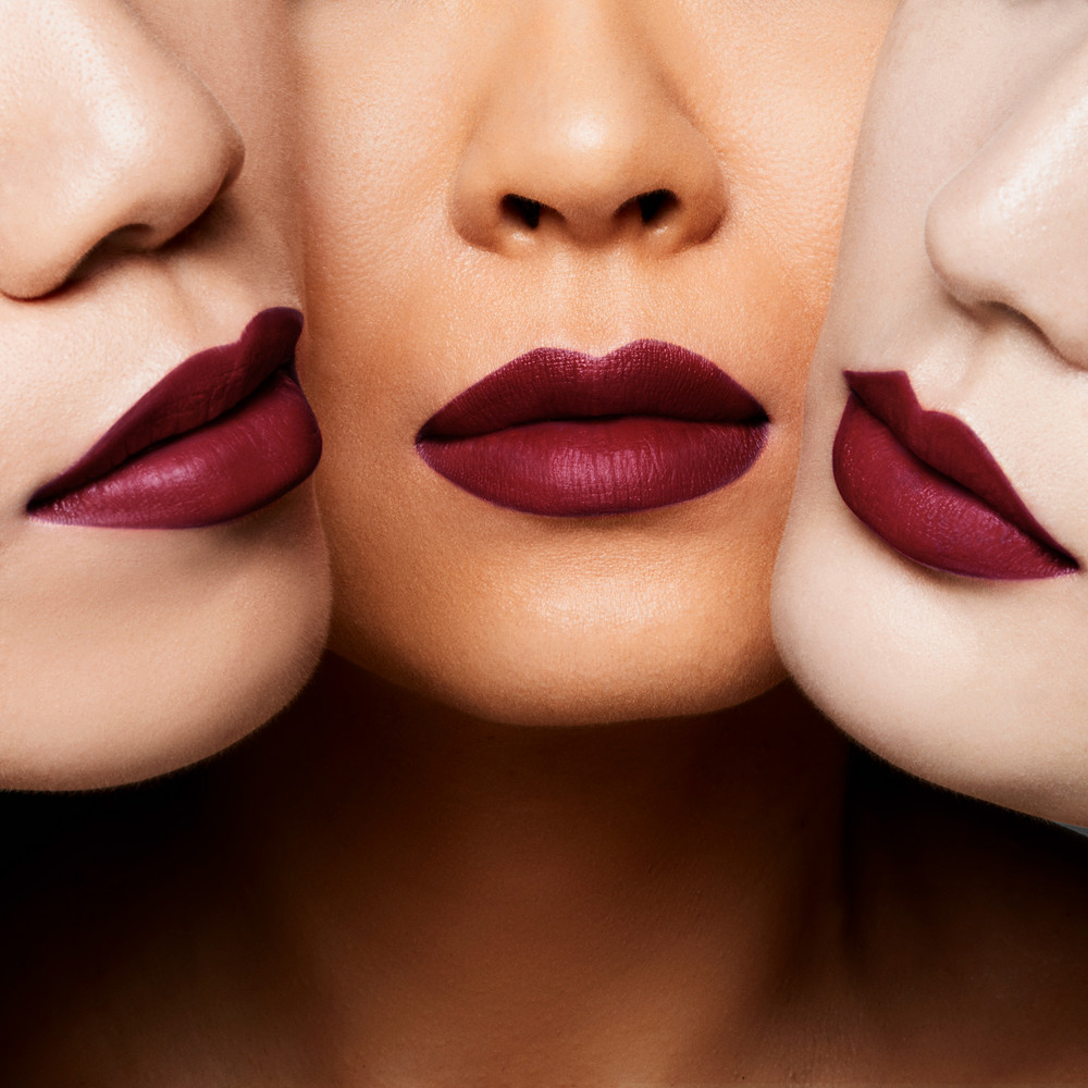 Помада для губ матовая Lip Color Matte