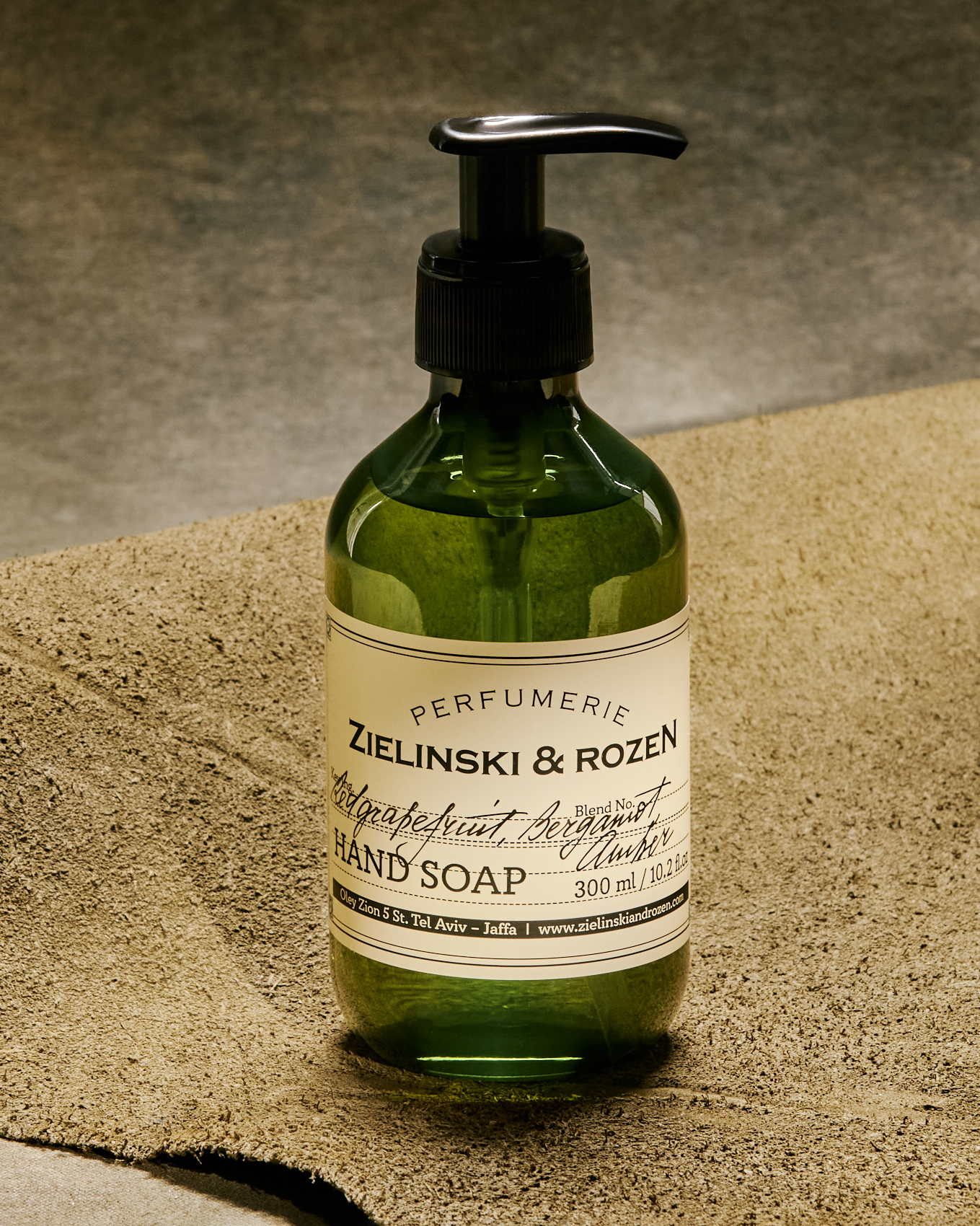 Жидкое мыло Красный Грейпфрут, Бергамот, Амбра купить в VISAGEHALL