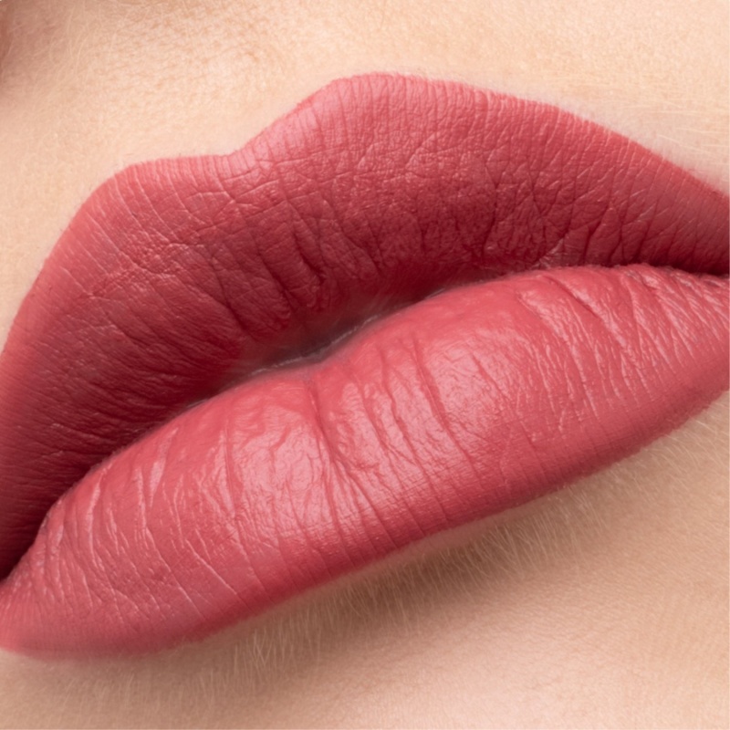 Помада матовая Magic Matte