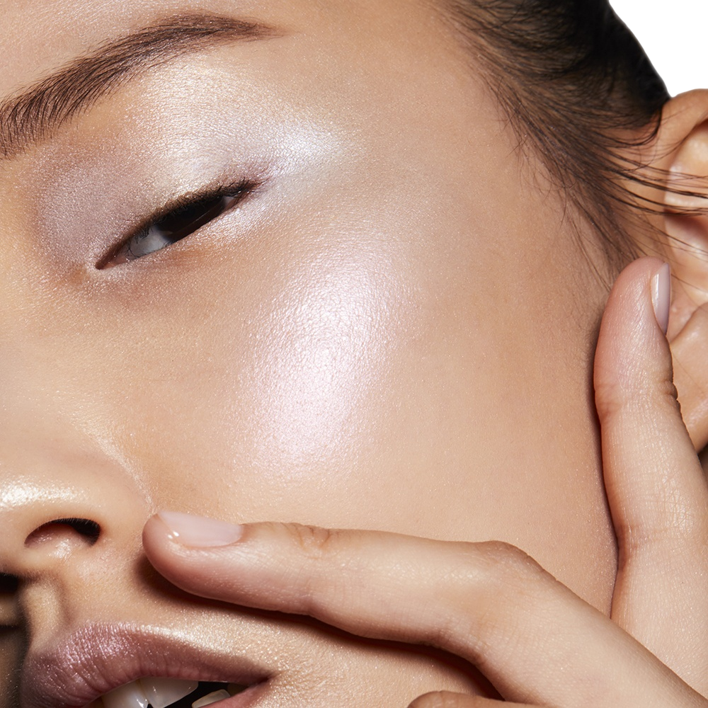 ПАЛЕТКА ХАЙЛАЙТЕРОВ HYPER REAL GLOW PALETTE GET LIT купить в VISAGEHALL