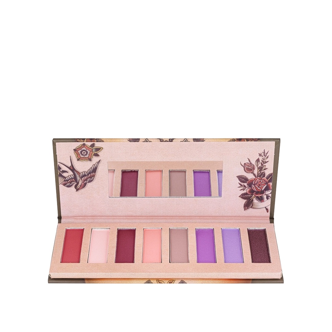 Палетка теней для век Female Gaze купить в VISAGEHALL