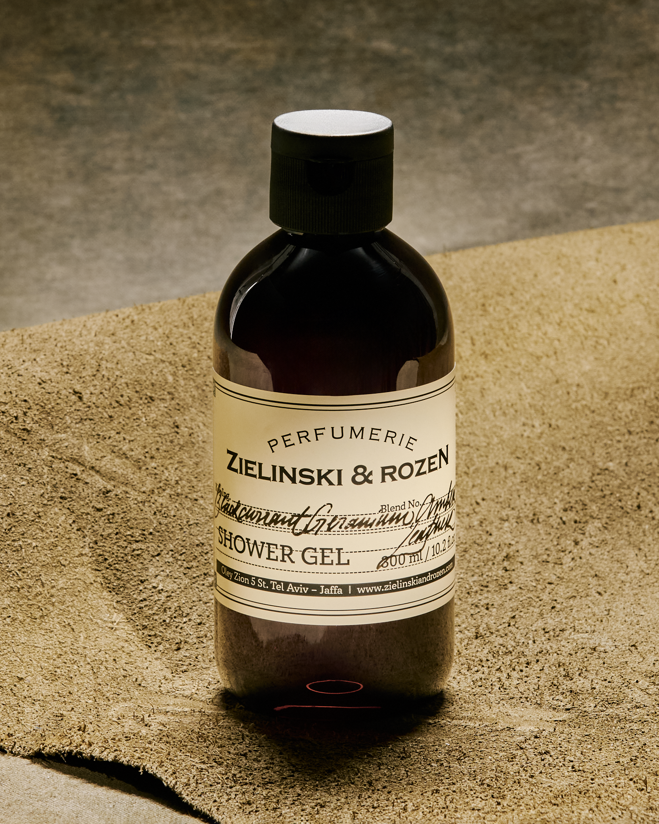 Гель для душа Черная Смородина, Герань, Амбра, Кожа купить в VISAGEHALL