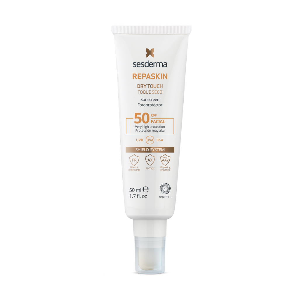 Средство солнцезащитное с матовым эффектом для лица SPF50