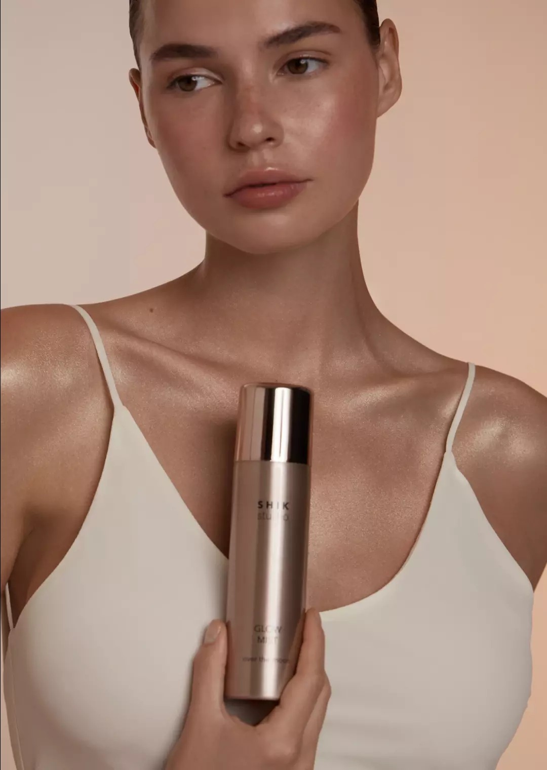 Хайлайтер-мист для тела Glow Mist купить в VISAGEHALL