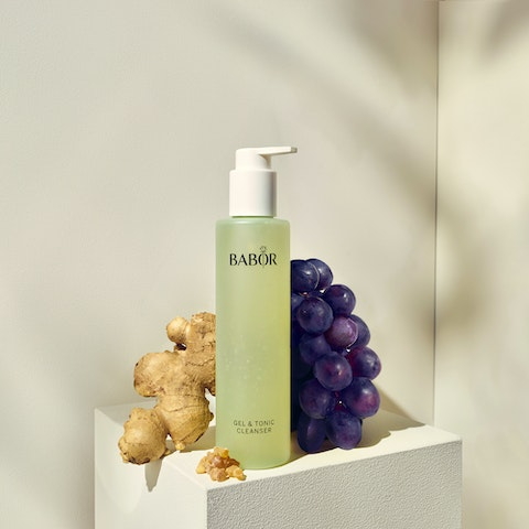 Гель-тоник очищающий Gel & Tonic Cleanser