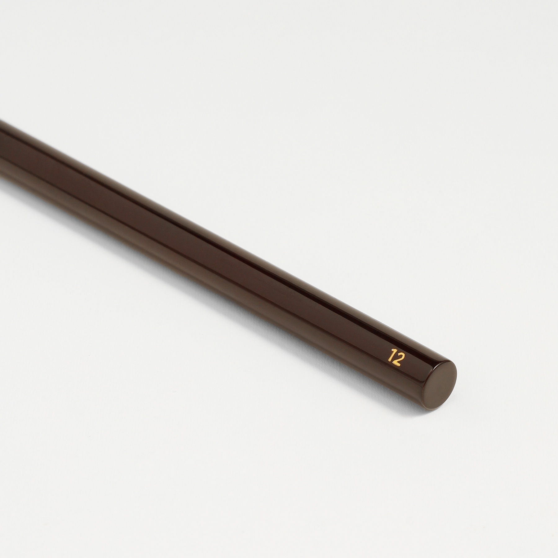 Кисть для теней контурная Eye Contour Brush 12 купить в VISAGEHALL