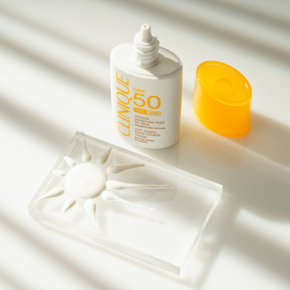Флюид для лица солнцезащитный минеральный SPF50 