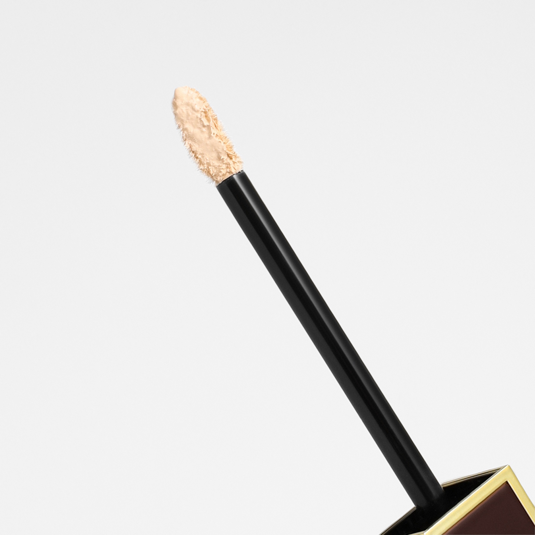 Консилер Shade and Illuminate