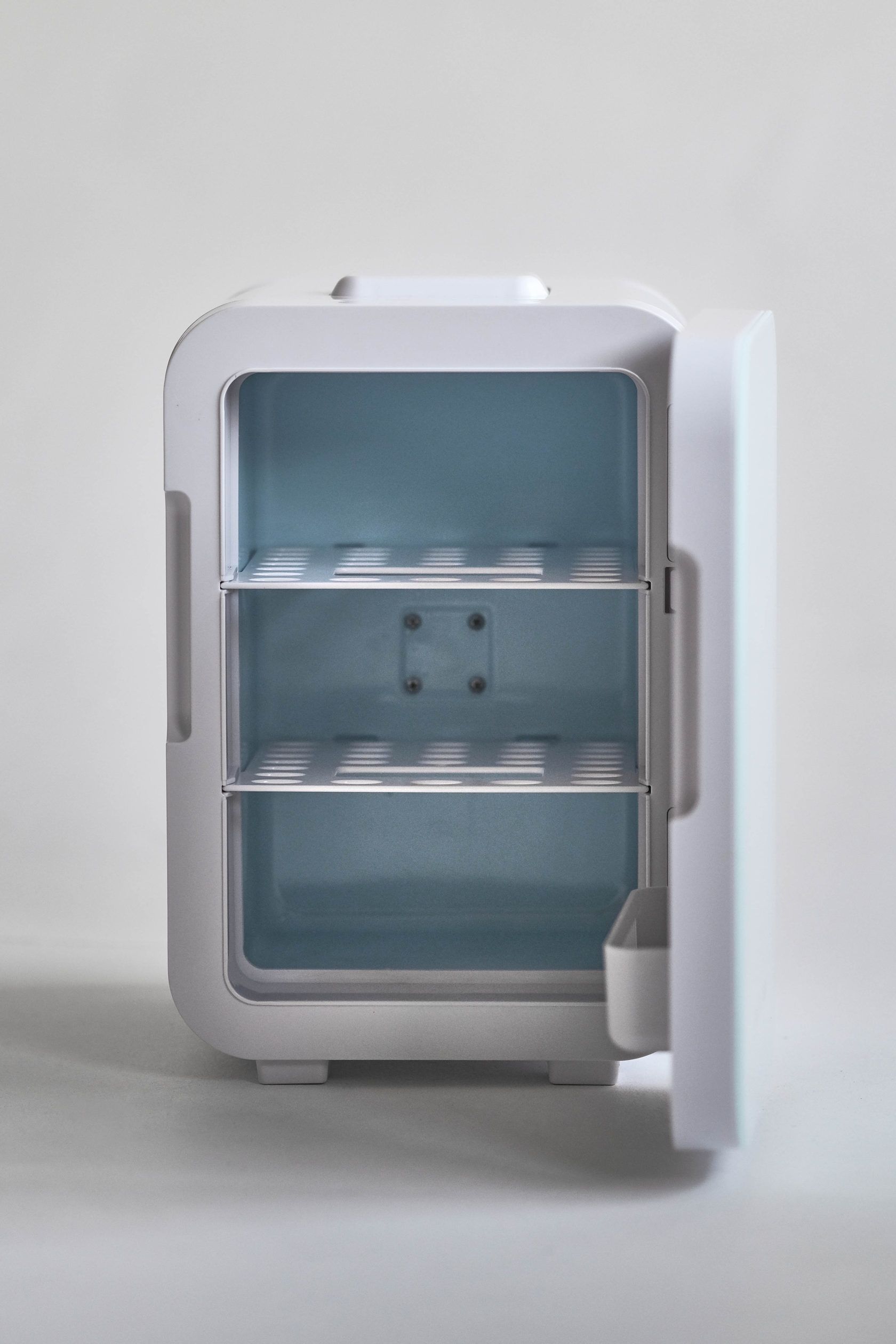 Мини-холодильник Lux Box White 10л купить в VISAGEHALL