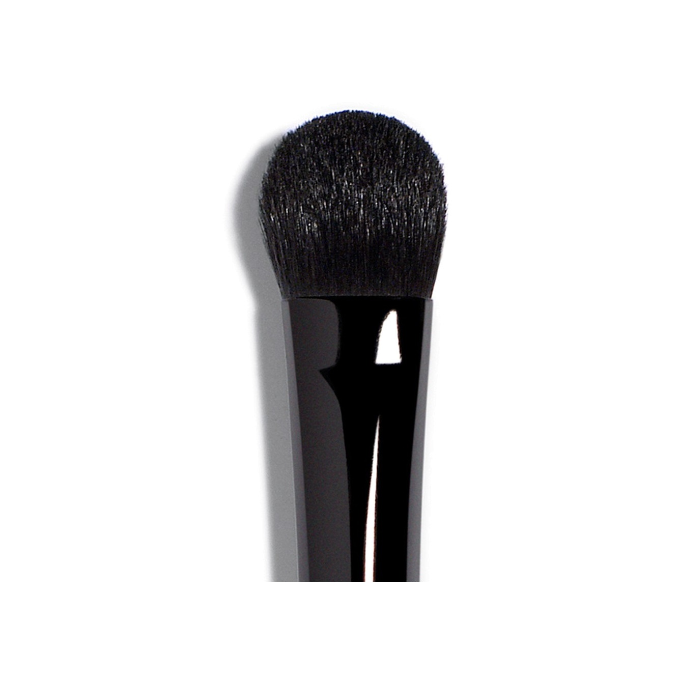 Кисть косметическая Eye Sweep Brush