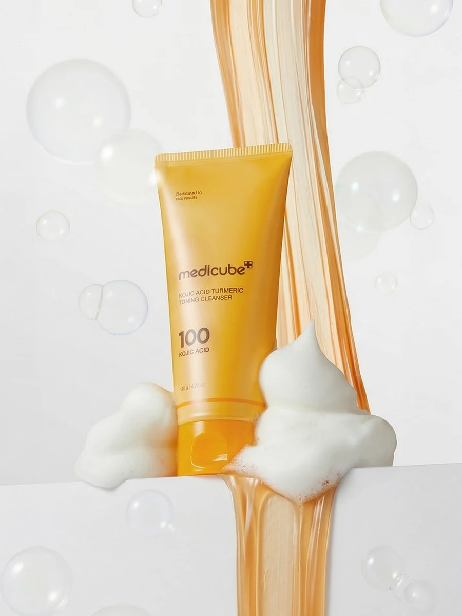 Пенка для умывания с кислотами Kojic Acid Turmeric Toning Cleanser