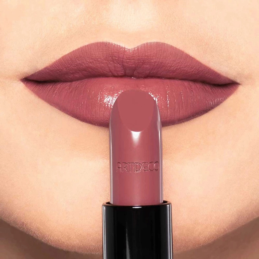 Помада для губ увлажняющая Perfect Color