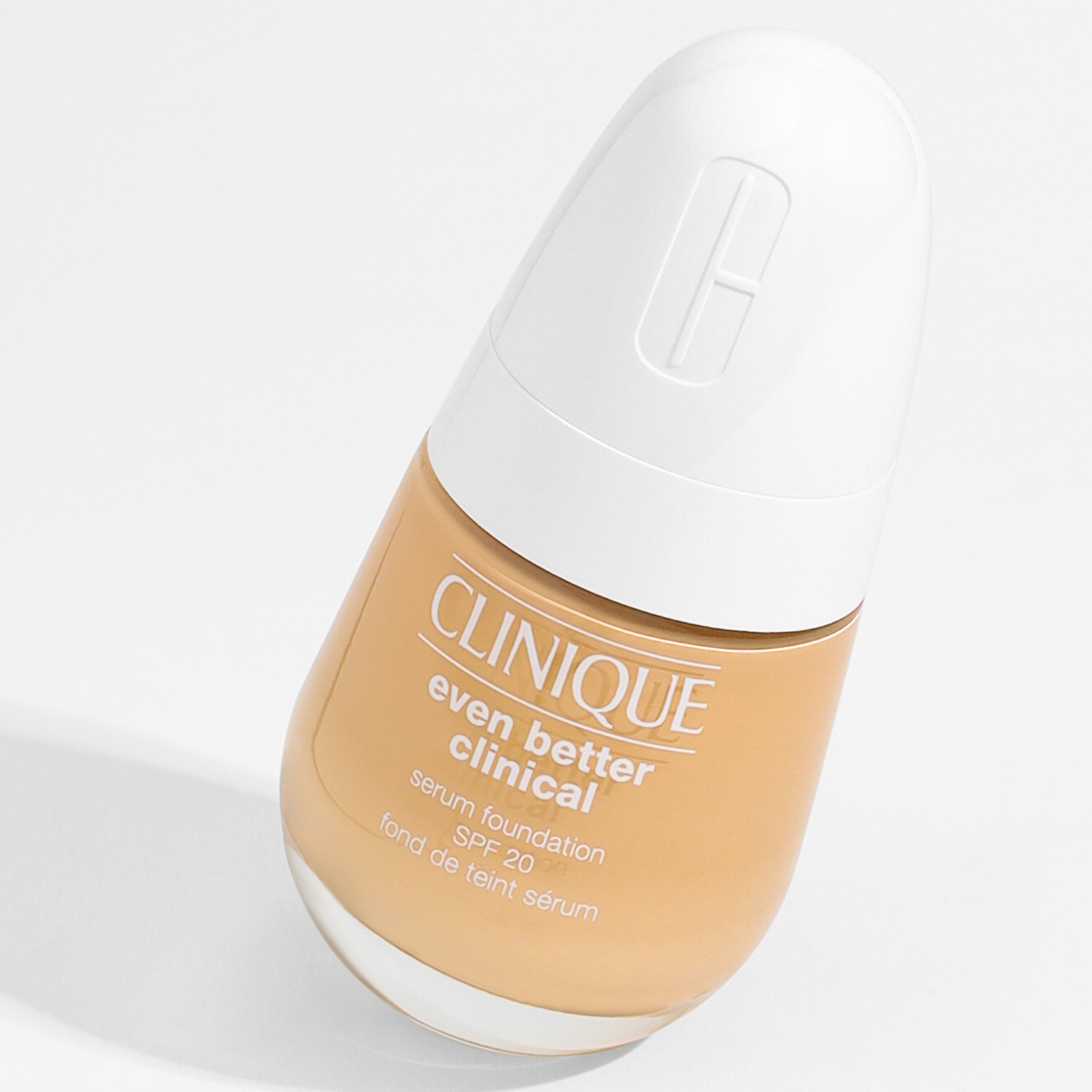 Тональный крем Even Better Clinical Serum SPF20