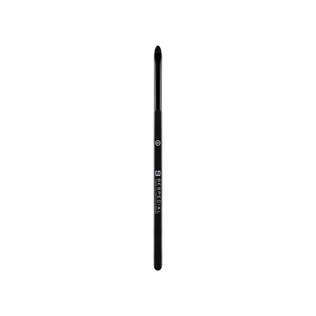 Кисть для макияжа Eye liner Petal-type Brush 08