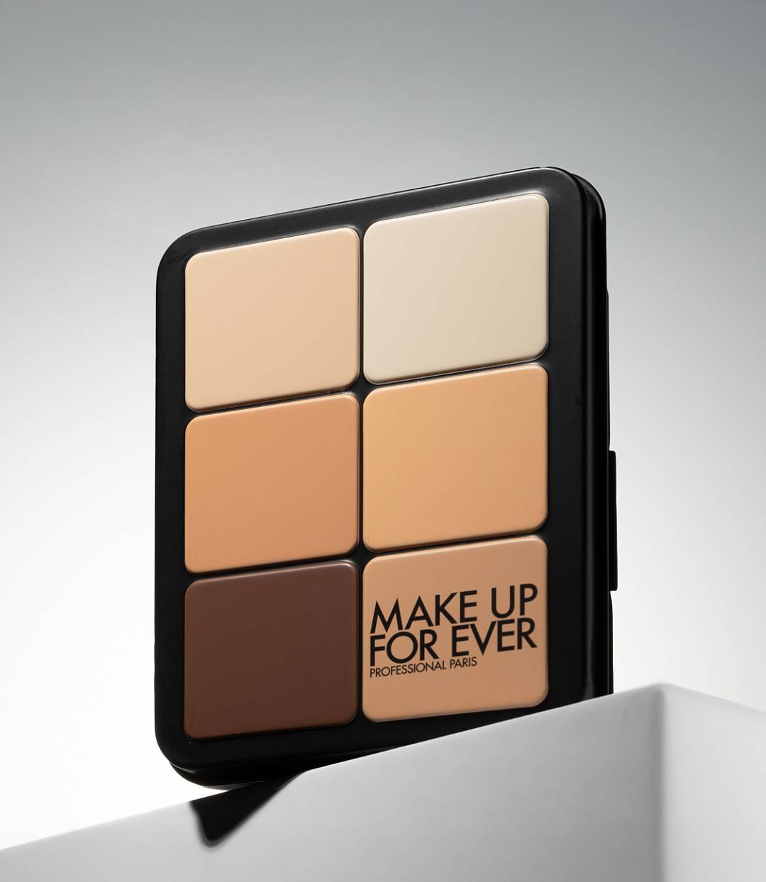MAKE UP FOR EVER