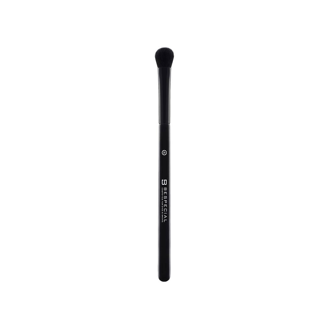 Кисть для макияжа Trapeze Flat Brush 04