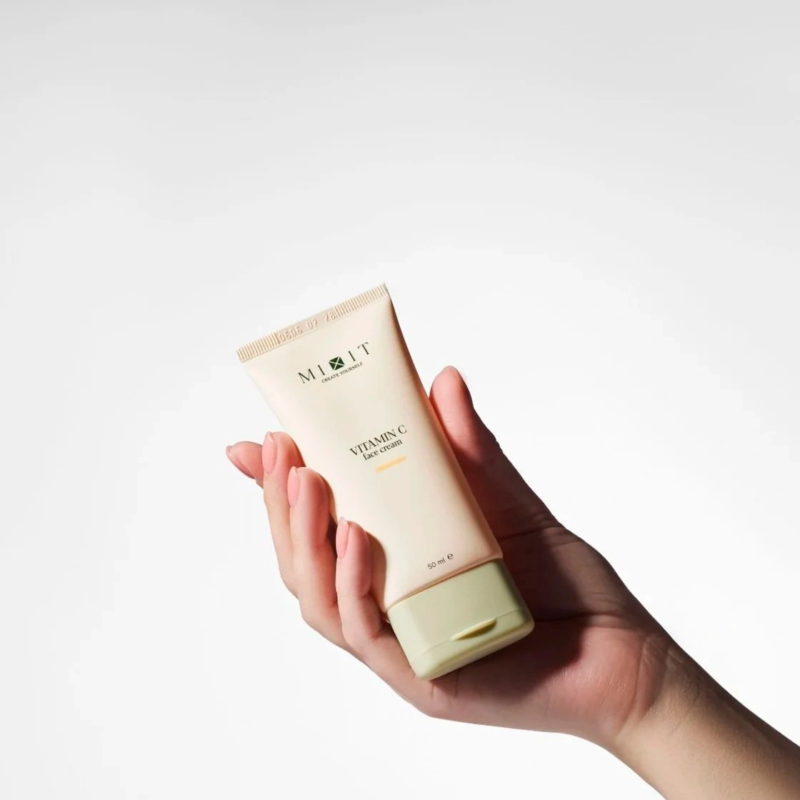 Крем для лица увлажняющий с витамином С купить в VISAGEHALL