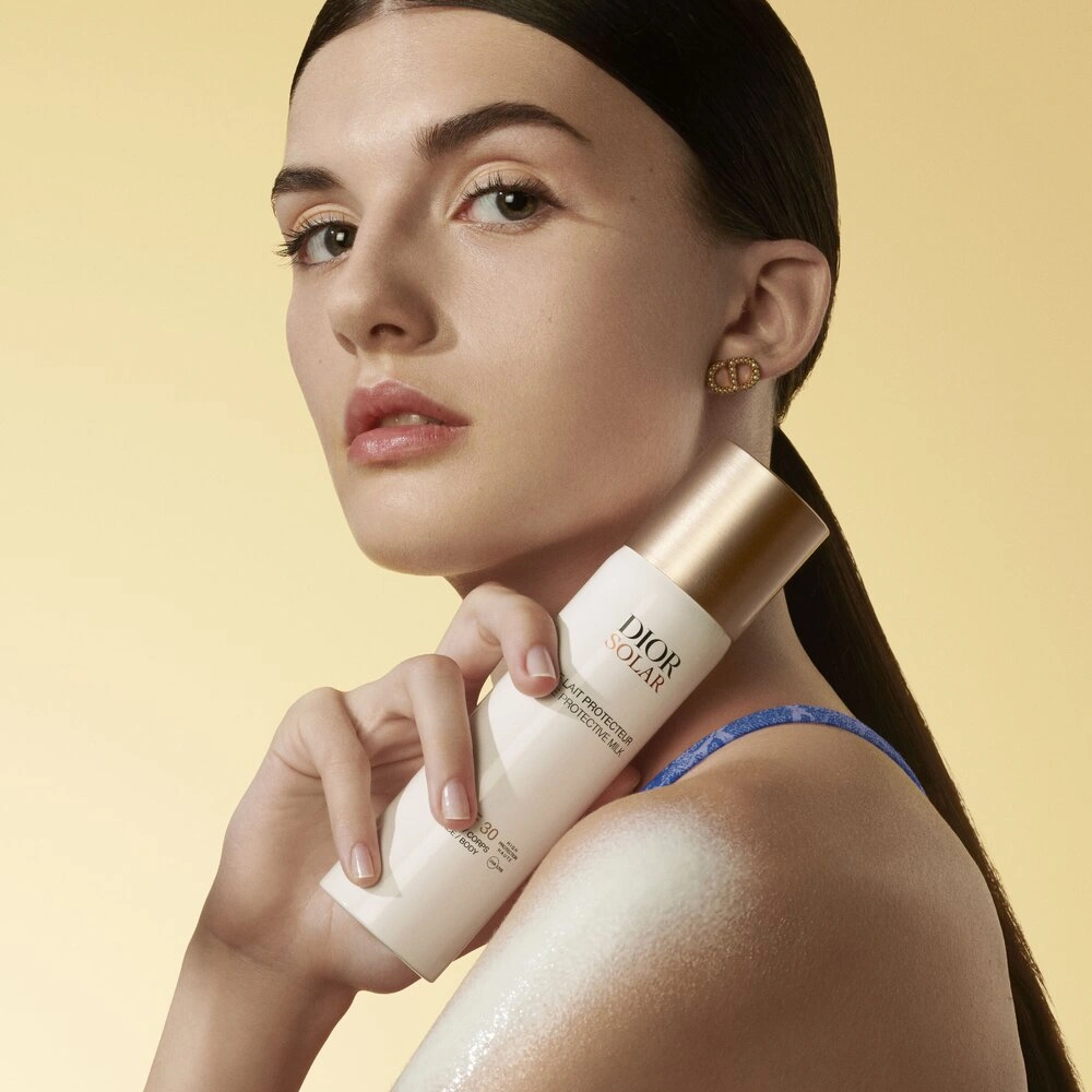 Молочко дымка для лица и тела солнцезащитное SPF30 Dior Solar купить в VISAGEHALL