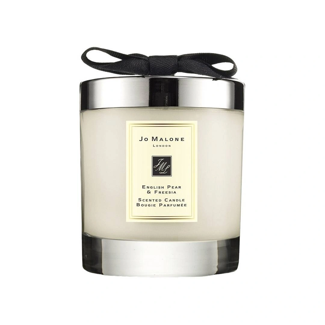 English Pear & Freesia Свеча ароматизированная