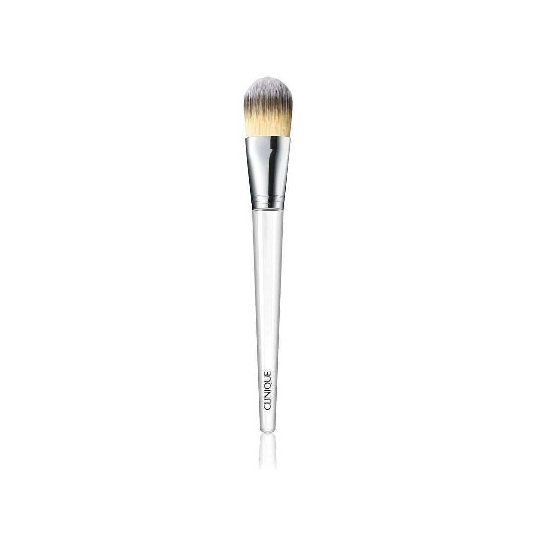 Кисть для нанесения тонального средства Foundation Brush 