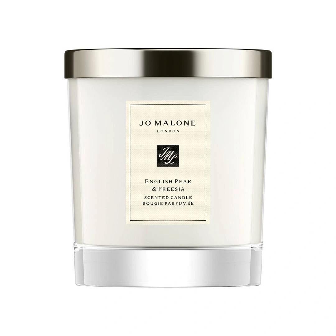 English Pear & Freesia Свеча ароматизированная