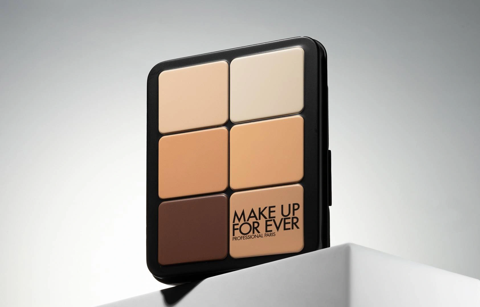  MAKE UP FOR EVER
