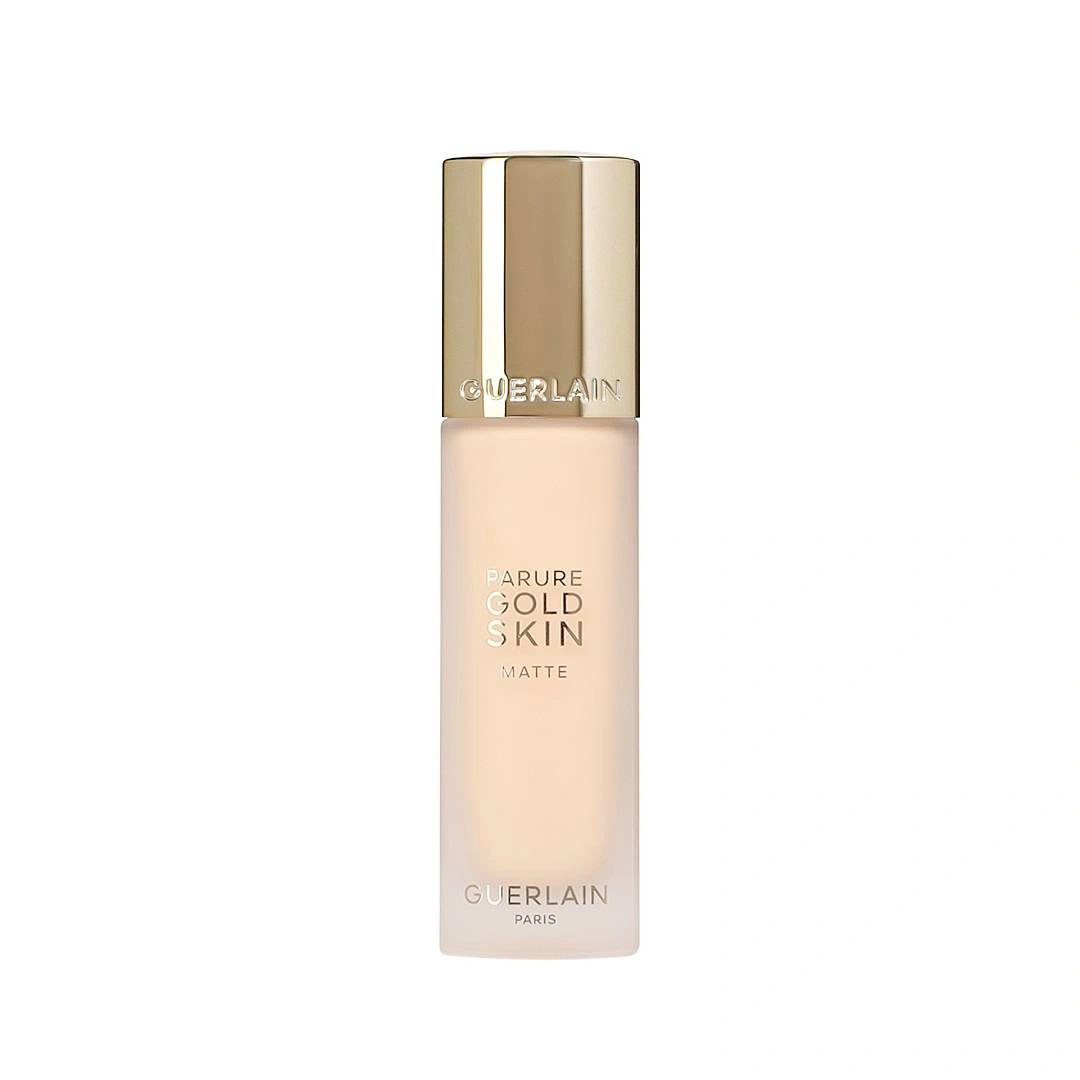 Тональное средство ухаживающее с матовым финишем Parure Gold Skin Matte SPF 15-PA+++