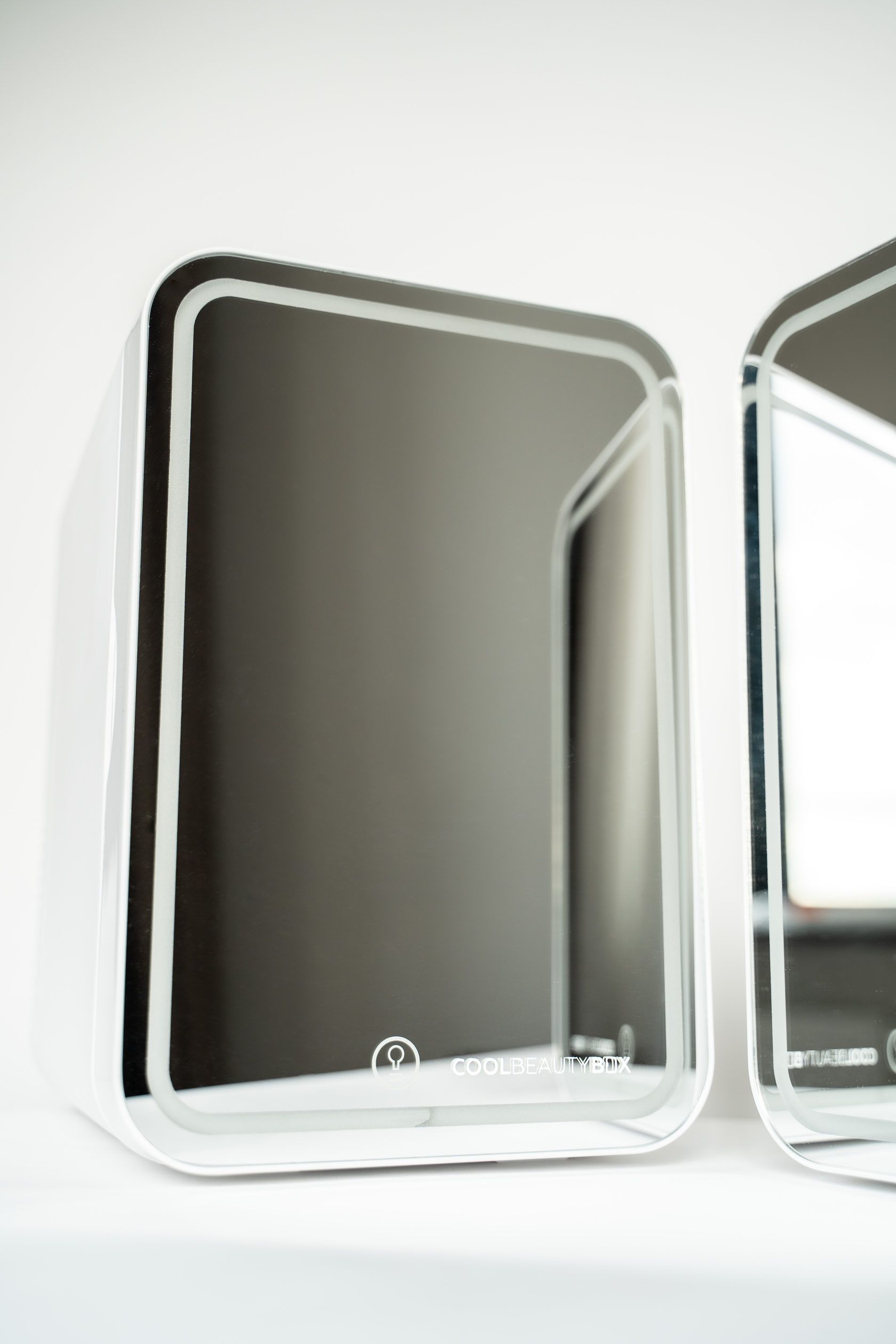Мини-холодильник Flash Box Mirrow 6л  купить в VISAGEHALL